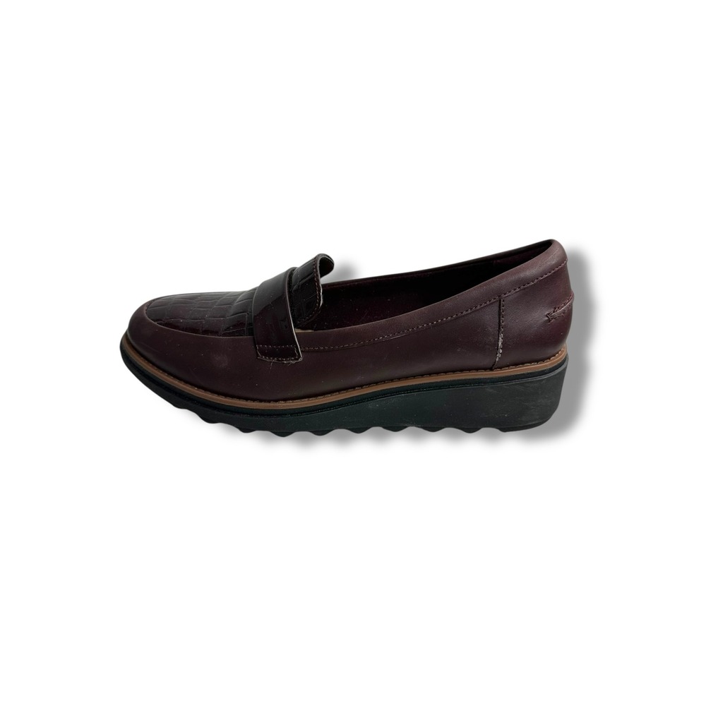 Clarks Collection Burgundy Leather Croc‎ Embossed Wedge Penny Loafers 8.5M